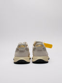 Vista posteriore sneaker Autry beige