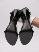 Sandali Balenciaga in pelle verniciata nera, dettaglio fibbia, suola