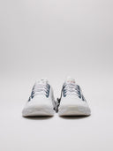 Vista frontale sneaker EA7 bianche
