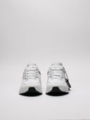 Vista frontale sneaker EA7 bianche