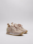 Sneaker EA7 cipria vista di tre quarti