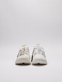 Vista frontale sneaker EA7 bianche