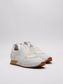 Sneaker EA7 bianche e oro vista di tre quarti