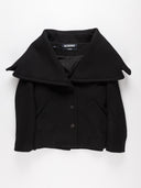 Vista frontale giacca Jacquemus