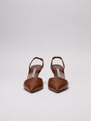 Scarpa Manolo Blahnik slingback in pelle marrone, vista frontale