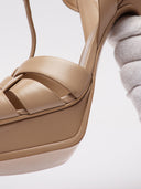 Dettaglio difetto sandali Saint Laurent