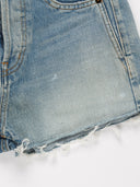 Dettaglio difetto su shorts SAINT LAURENT