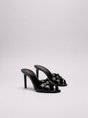 Sandali SAINT LAURENT con dettagli intrecciati in vernice.