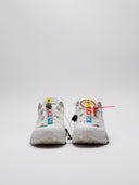 Vista frontale sneaker Salomon bianche