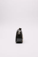 Borsa Versace in pelle nera con dettagli dorati; immagine lato 